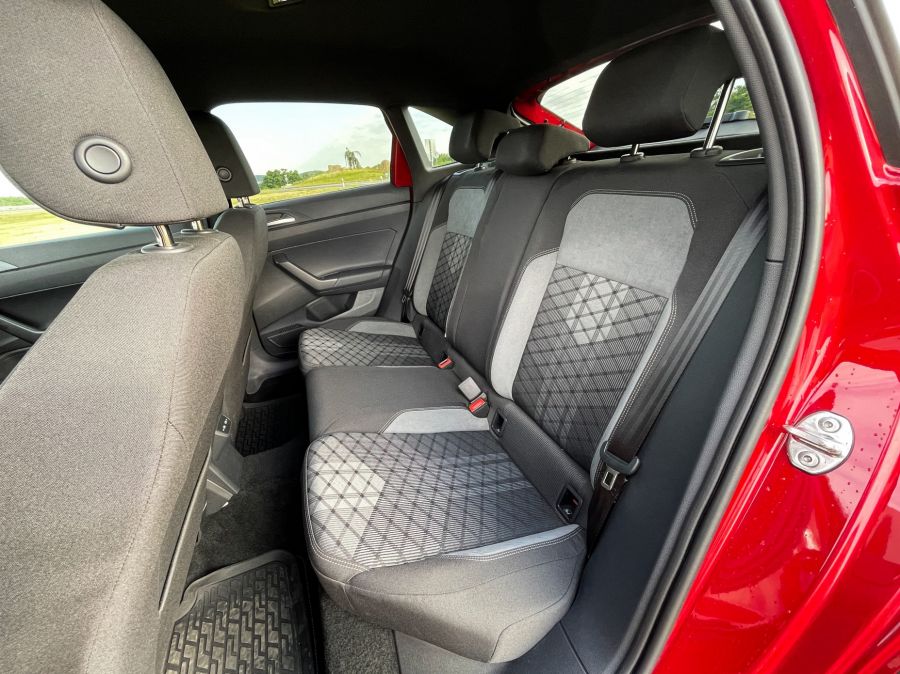 Forma-forma – VW Taigo R Line 1.5 TSi ACT DSG - Autó & Motor - MOBILITY - Taigo teszt, taigo vw, vw taigo, VW Taigo 1.5 TSI teszt, VW Taigo R Line 1.5 Tsi ACT DSG teszt, 