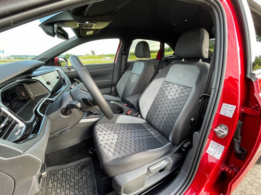 Forma-forma – VW Taigo R Line 1.5 TSi ACT DSG - Autó & Motor - MOBILITY - Taigo teszt, taigo vw, vw taigo, VW Taigo 1.5 TSI teszt, VW Taigo R Line 1.5 Tsi ACT DSG teszt, 