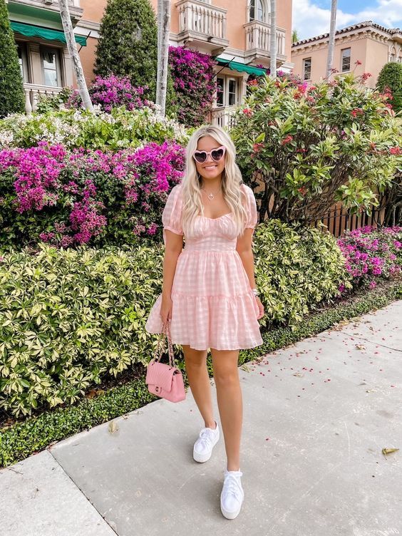 Stílusiskola: így viselj nyáron rózsaszínt -  -  - divat, nyár, outfit, rózsaszín, stílus, 