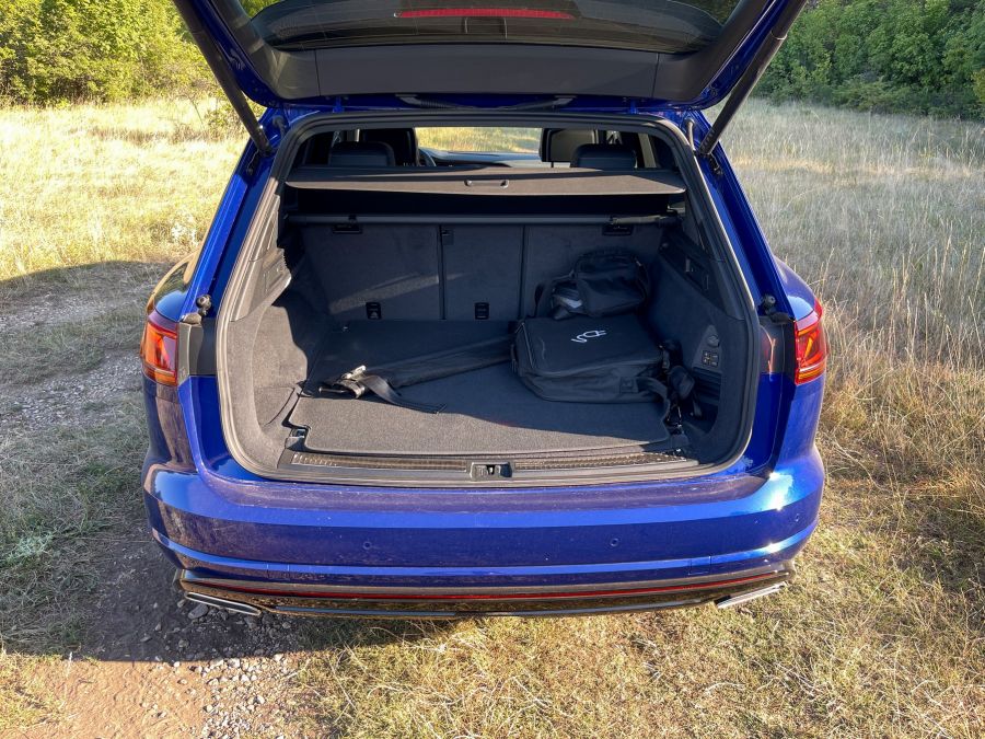 Visszafogottság 2022 – Volkswagen Touareg R eHybrid - Autó & Motor - MOBILITY - 2022 VW Touareg R eHybrid teszt, 2022 VW Touareg R PHEV, touareg 2022, Touareg R teszt, touareg teszt, touareg vw, 