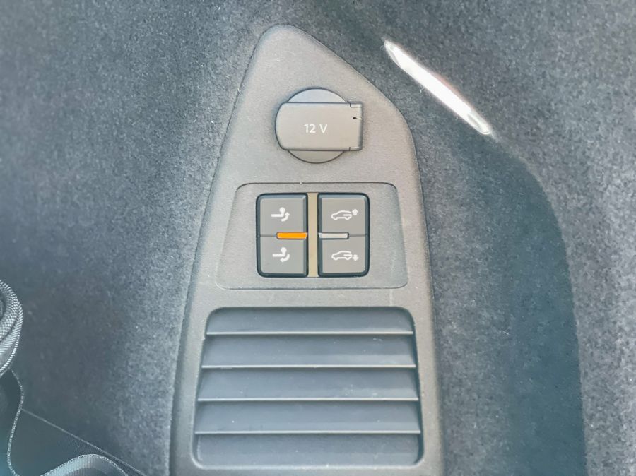 Visszafogottság 2022 – Volkswagen Touareg R eHybrid - Autó & Motor - MOBILITY - 2022 VW Touareg R eHybrid teszt, 2022 VW Touareg R PHEV, touareg 2022, Touareg R teszt, touareg teszt, touareg vw, 