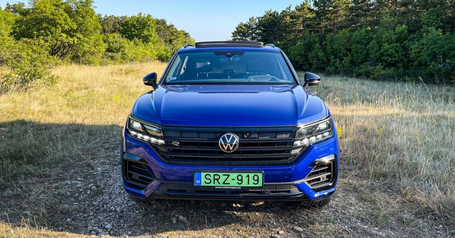 Visszafogottság 2022 – Volkswagen Touareg R eHybrid - Autó & Motor - MOBILITY - 2022 VW Touareg R eHybrid teszt, 2022 VW Touareg R PHEV, touareg 2022, Touareg R teszt, touareg teszt, touareg vw, 