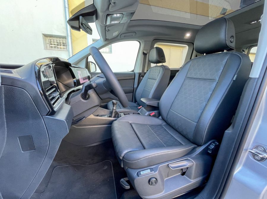 For(d)radalom, avagy a három valójában négy - Ford Tourneo Connect 2.0 dízel L2 - Autó & Motor - MOBILITY - Ford Tourneo Connect L2 2.0 teszt, Ford Tourneo Connect teszt, tourneo connect 2022, Tourneo Connect dízel teszt, Tourneo L2 dízel 2022 teszt, 