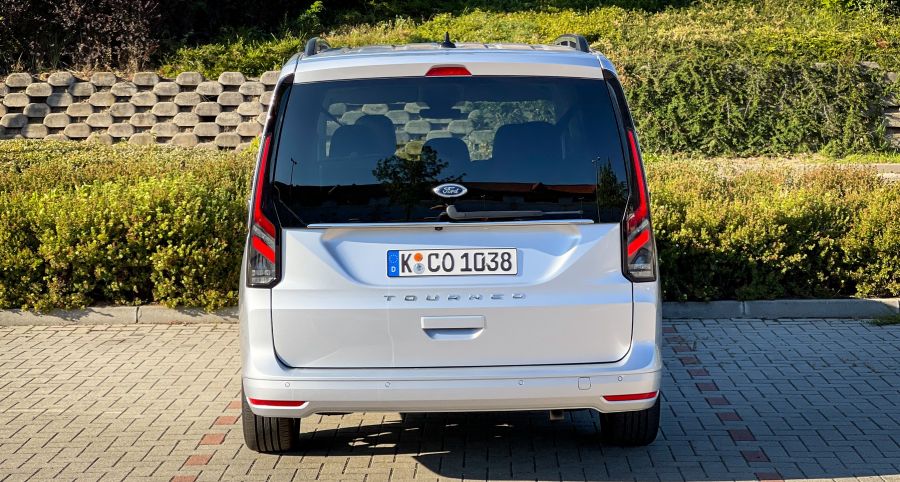 For(d)radalom, avagy a három valójában négy - Ford Tourneo Connect 2.0 dízel L2 - Autó & Motor - MOBILITY - Ford Tourneo Connect L2 2.0 teszt, Ford Tourneo Connect teszt, tourneo connect 2022, Tourneo Connect dízel teszt, Tourneo L2 dízel 2022 teszt, 