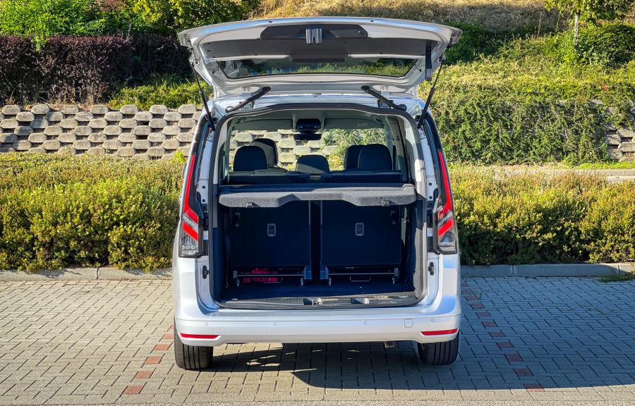 For(d)radalom, avagy a három valójában négy - Ford Tourneo Connect 2.0 dízel L2 - Autó & Motor - MOBILITY - Ford Tourneo Connect L2 2.0 teszt, Ford Tourneo Connect teszt, tourneo connect 2022, Tourneo Connect dízel teszt, Tourneo L2 dízel 2022 teszt, 