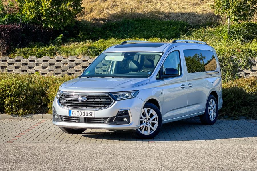 For(d)radalom, avagy a három valójában négy - Ford Tourneo Connect 2.0 dízel L2 - Autó & Motor - MOBILITY - Ford Tourneo Connect L2 2.0 teszt, Ford Tourneo Connect teszt, tourneo connect 2022, Tourneo Connect dízel teszt, Tourneo L2 dízel 2022 teszt, 