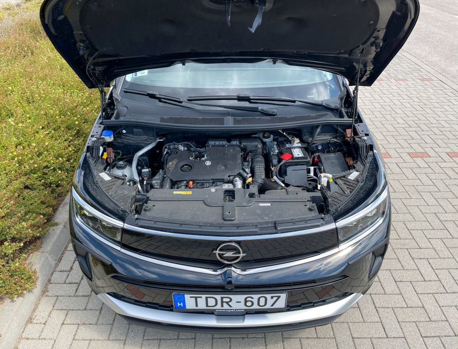 Hozza a formát - Opel Grandland 1.5D - Autó & Motor - MOBILITY - 2021 opel grandland 1.5 D teszt, 2021 opel grandland dízel teszt, 2022 opel grandland 1.5 dízel teszt, grandland 2022, grandland opel, grandland teszt,