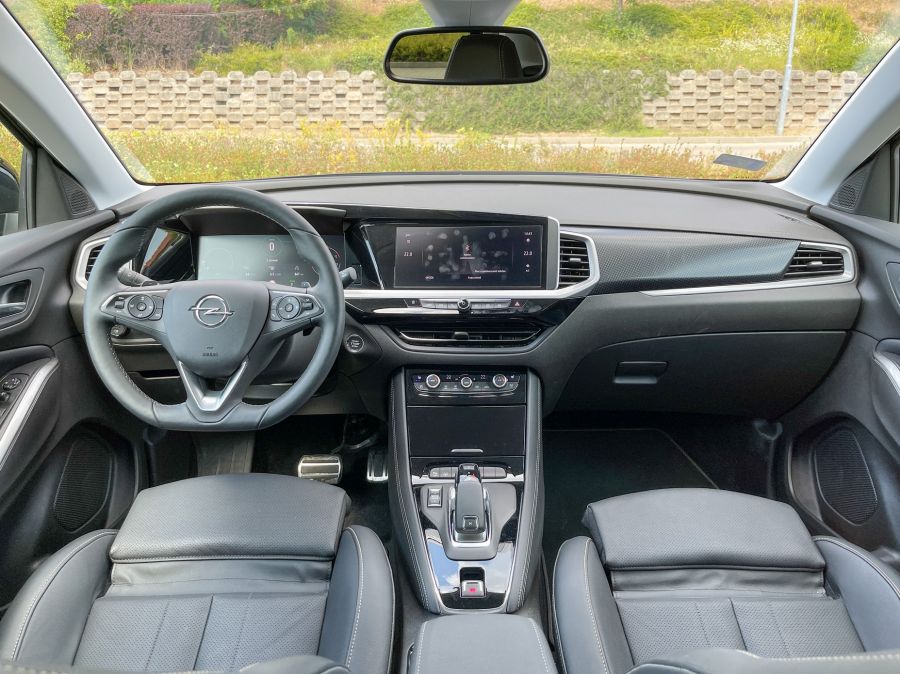 Hozza a formát - Opel Grandland 1.5D - Autó & Motor - MOBILITY - 2021 opel grandland 1.5 D teszt, 2021 opel grandland dízel teszt, 2022 opel grandland 1.5 dízel teszt, grandland 2022, grandland opel, grandland teszt,