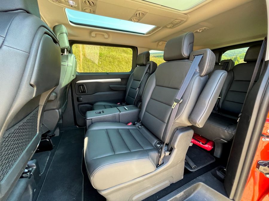 Mivé lettél Zafira? – Opel Zafira-e Life L Elegance - Autó & Motor - MOBILITY - 2022 Zafira-e Life Elegance teszt, Elektromos Zafira, Opel Zafira e Life L teszt, zafira e life, zafira-e, Zafira-e Life teszt,