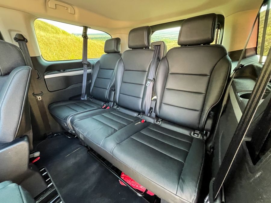 Mivé lettél Zafira? – Opel Zafira-e Life L Elegance - Autó & Motor - MOBILITY - 2022 Zafira-e Life Elegance teszt, Elektromos Zafira, Opel Zafira e Life L teszt, zafira e life, zafira-e, Zafira-e Life teszt,