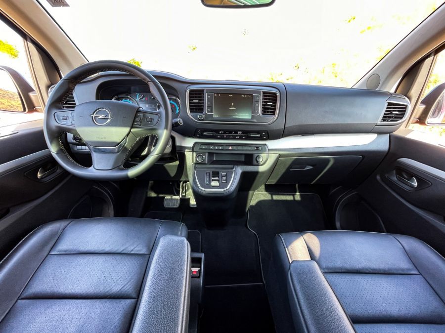 Mivé lettél Zafira? – Opel Zafira-e Life L Elegance - Autó & Motor - MOBILITY - 2022 Zafira-e Life Elegance teszt, Elektromos Zafira, Opel Zafira e Life L teszt, zafira e life, zafira-e, Zafira-e Life teszt,