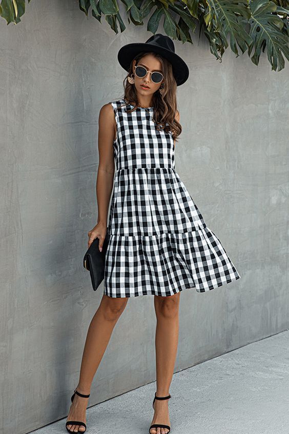 Stílusiskola: a legjobb nyári fekete-fehér outfitek -  -  - divat, fekete-fehér, nyár, outfit, stílus, 