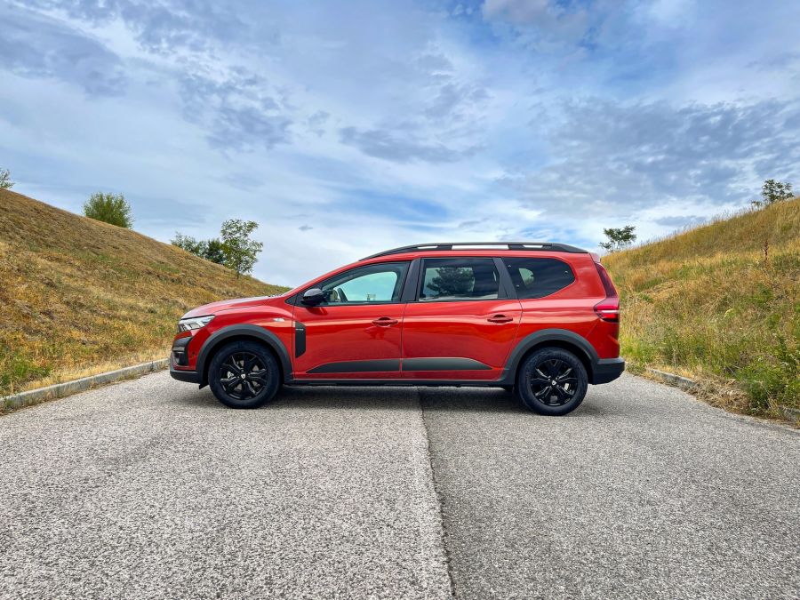 Csak az imidzse a konkurencia – Dacia Jogger TCe 110 Extreme - Autó & Motor - MOBILITY - dacia jogger, Dacia Jogger TCe 110 Extreme teszt, Dacia jogger teszt, jogger teszt, 