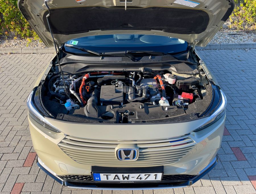Mindig új formában – Honda HR-V e:HEV Advance Style - Autó & Motor - MOBILITY - 2022 Honda HR-V teszt, hr-v, hr-v 2022, HR-V Honda Advance Style teszt, hr-v hybrid, hr-v teszt, 