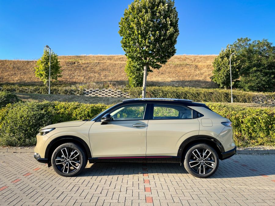 Mindig új formában – Honda HR-V e:HEV Advance Style - Autó & Motor - MOBILITY - 2022 Honda HR-V teszt, hr-v, hr-v 2022, HR-V Honda Advance Style teszt, hr-v hybrid, hr-v teszt, 