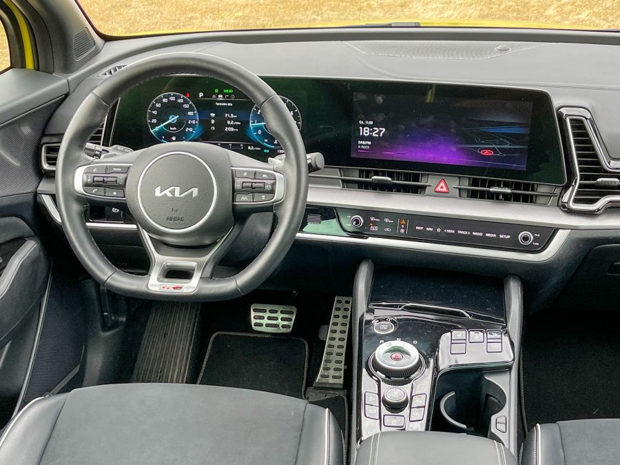 Lágy és barátságos - KIA Sportage 180 Hybrid 48V benzin DCT GT-Line - Autó & Motor - MOBILITY - Kia Sportage 180 Hybrid DCT GT-Line teszt, Kia Sportage mild-hybrid teszt, sportage 2022, sportage kia, Sportage mild-hybrid teszt, sportage teszt, 