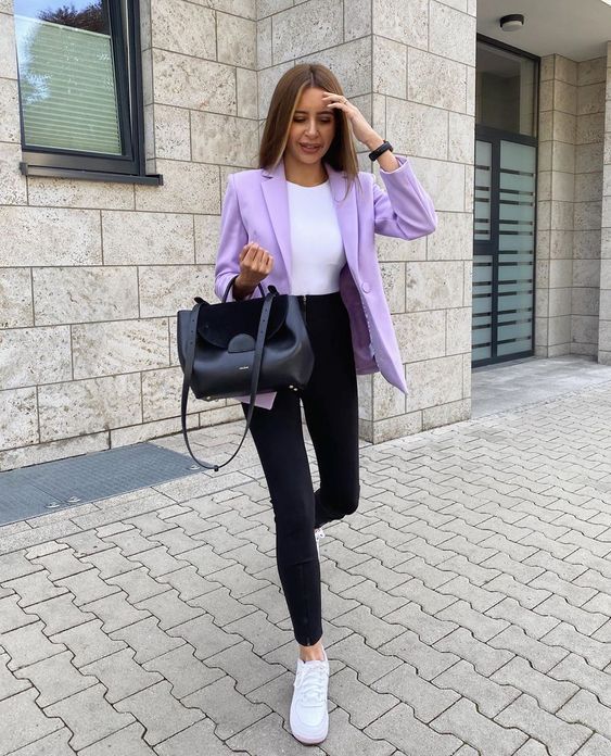 Stílusiskola: blézer és tornacipő - az őszi szezon nyerő párosa -  -  - blézer, divat, outfit, stílus, tornacipő, 