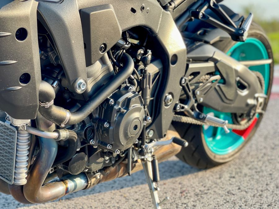 Érdemes nekivetkőzni - Yamaha MT-10 - Autó & Motor - MOBILITY - 2022 yamaha MT-10 teszt, MT 10, MT 10 teszt, mt-10 yamaha, Yamaha mt 10, yamaha teszt, 