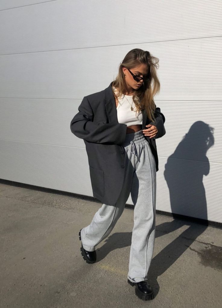 Stílusiskola: így viseld a szürke összes árnyalatát -  -  - divat, outfit, stílus, szürke, 