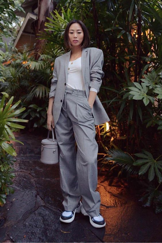 Stílusiskola: így viseld a szürke összes árnyalatát -  -  - divat, outfit, stílus, szürke, 