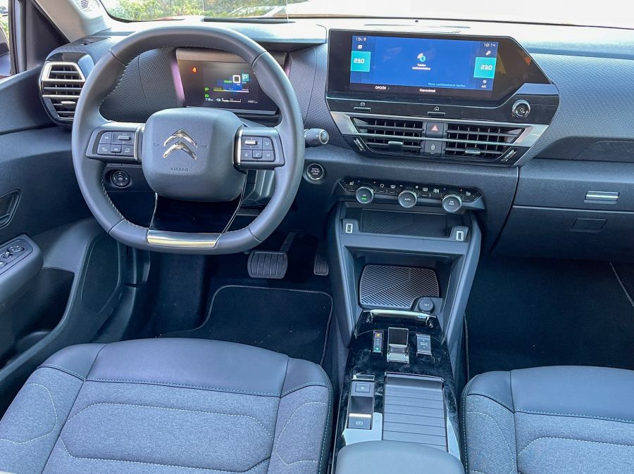 Egyedül a csapatban – CITROËN ë-C4 - Autó & Motor - MOBILITY - citroen c4 elektromos teszt, citroen e-c4 teszt, e-c4 citroen, e-c4 electric, elektromos C4 teszt, 