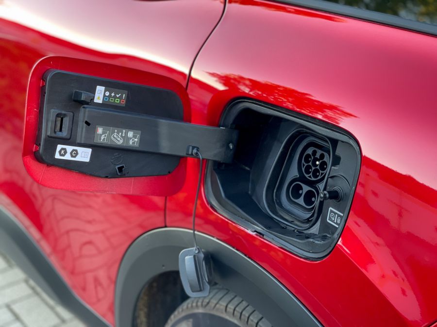 Egyedül a csapatban – CITROËN ë-C4 - Autó & Motor - MOBILITY - citroen c4 elektromos teszt, citroen e-c4 teszt, e-c4 citroen, e-c4 electric, elektromos C4 teszt, 