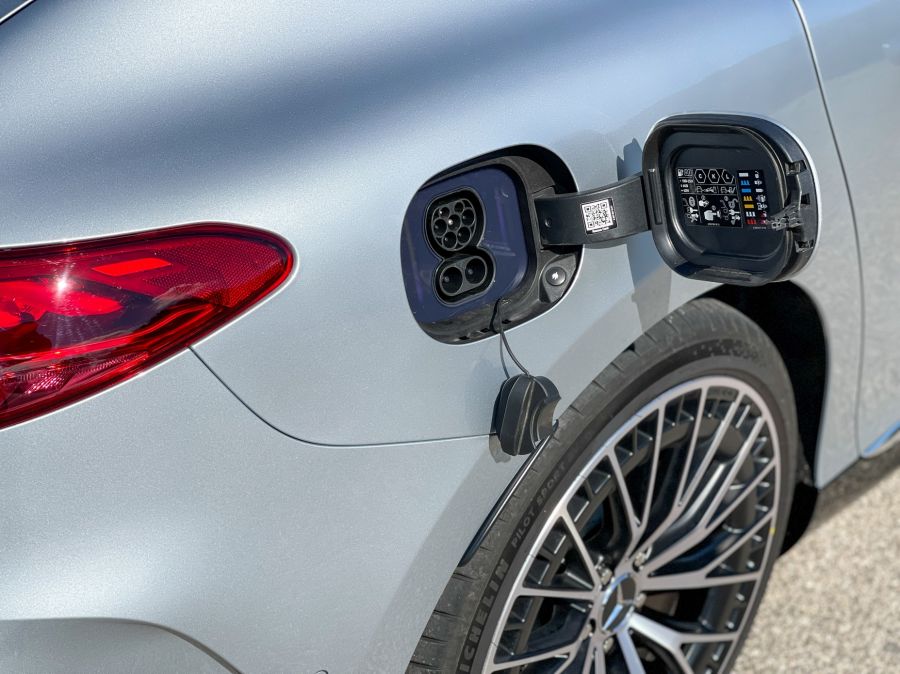 Luxusburok – Mercedes-AMG EQE 43 - Autó & Motor - MOBILITY - eqe  amg 43 teszt, eqe amg 43, mercedes amg, Mercedes EQE 43 teszt, mercedes-amg EQE 43 teszt, 