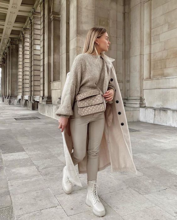 Stílusiskola: így viseld ősszel a nude színt -  -  - divat, nude, outfit, ősz, stílus, 