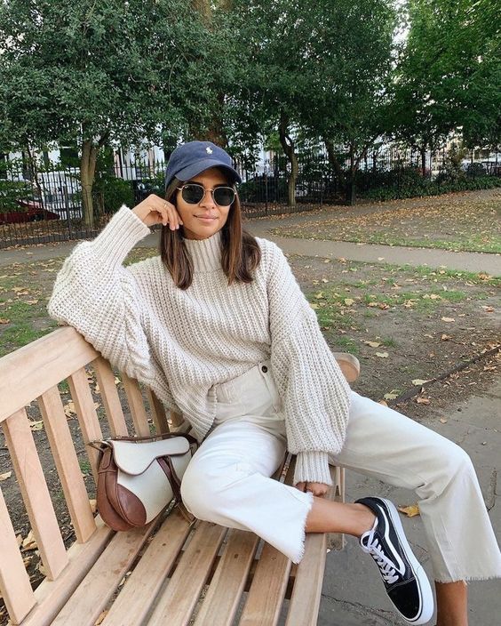 Stílusiskola: így viselj ősszel fehér nadrágokat -  -  - divat, fehér nadrág, outfit, ősz, stílus, 