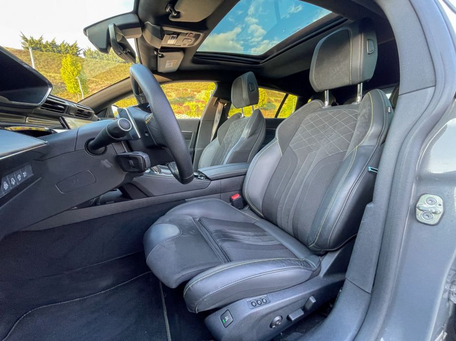 Sportkombi Peugeot módra – Peugeot 508 SW PSE PHEV - Autó & Motor - MOBILITY - 