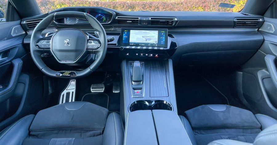 Sportkombi Peugeot módra – Peugeot 508 SW PSE PHEV - Autó & Motor - MOBILITY - 