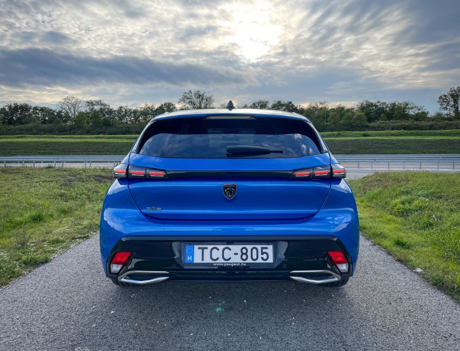 Egy – Kettő - Három – Peugeot 308 1.2 Puretech Allure - Autó & Motor - MOBILITY - 2022 308 1.2 teszt, 2022 Peugeot 308 benzin teszt, 308 peugeot, 308 teszt, peugeot 308, Peugeot 308 1%2C2 allure teszt, 