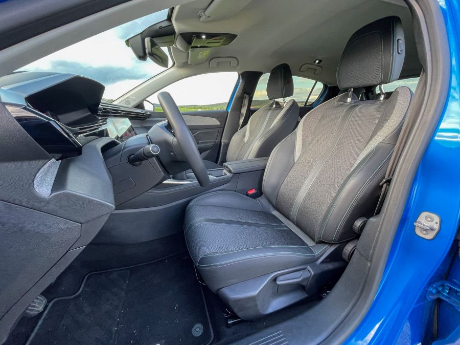 Egy – Kettő - Három – Peugeot 308 1.2 Puretech Allure - Autó & Motor - MOBILITY - 2022 308 1.2 teszt, 2022 Peugeot 308 benzin teszt, 308 peugeot, 308 teszt, peugeot 308, Peugeot 308 1%2C2 allure teszt, 