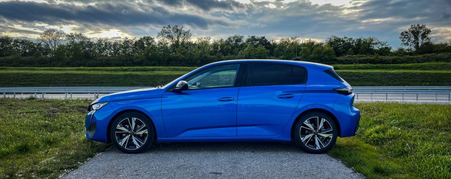 Egy – Kettő - Három – Peugeot 308 1.2 Puretech Allure - Autó & Motor - MOBILITY - 2022 308 1.2 teszt, 2022 Peugeot 308 benzin teszt, 308 peugeot, 308 teszt, peugeot 308, Peugeot 308 1%2C2 allure teszt, 