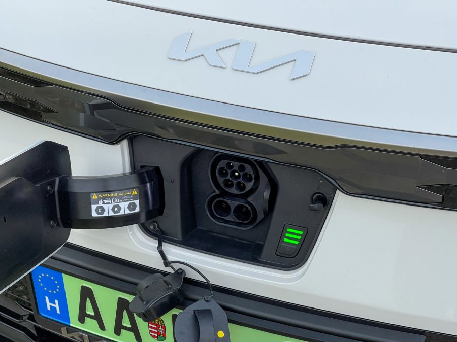 Briliáns - Kia Niro EV Kryptonite - Autó & Motor - MOBILITY - 2022 KIA e-Niro Kryptonite teszt, 2022 KIA e-Niro teszt, 2022 KIA Niro EV Kryptonite teszt, e-Niro teszt, elektromos Niro teszt, KIA e Niro, kia niro, KIA Niro EV, Niro EV teszt, 