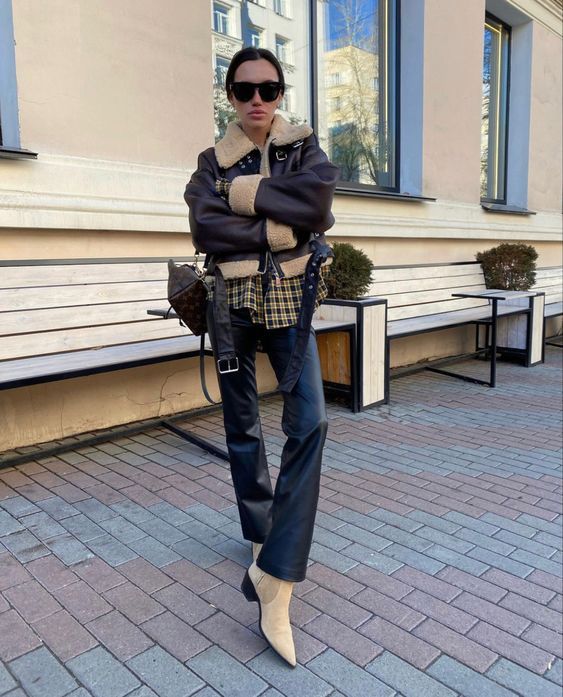 Stílusiskola: laza outfitek bőrdzsekivel -  -  - bőrdzseki, divat, outfit, ősz, stílus, 