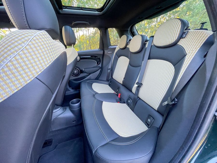 Élményekkel zsúfolva – Mini Cooper S 5 ajtós Resolute Edition - Autó & Motor - MOBILITY - 2022 Mini Cooper S teszt, 2022 Mini teszt, mini cooper, Mini Cooper S Resolute Edition teszt, Mini cooper S teszt,