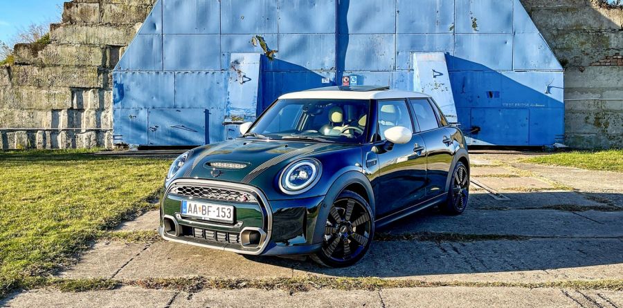 Élményekkel zsúfolva – Mini Cooper S 5 ajtós Resolute Edition - Autó & Motor - MOBILITY - 2022 Mini Cooper S teszt, 2022 Mini teszt, mini cooper, Mini Cooper S Resolute Edition teszt, Mini cooper S teszt,