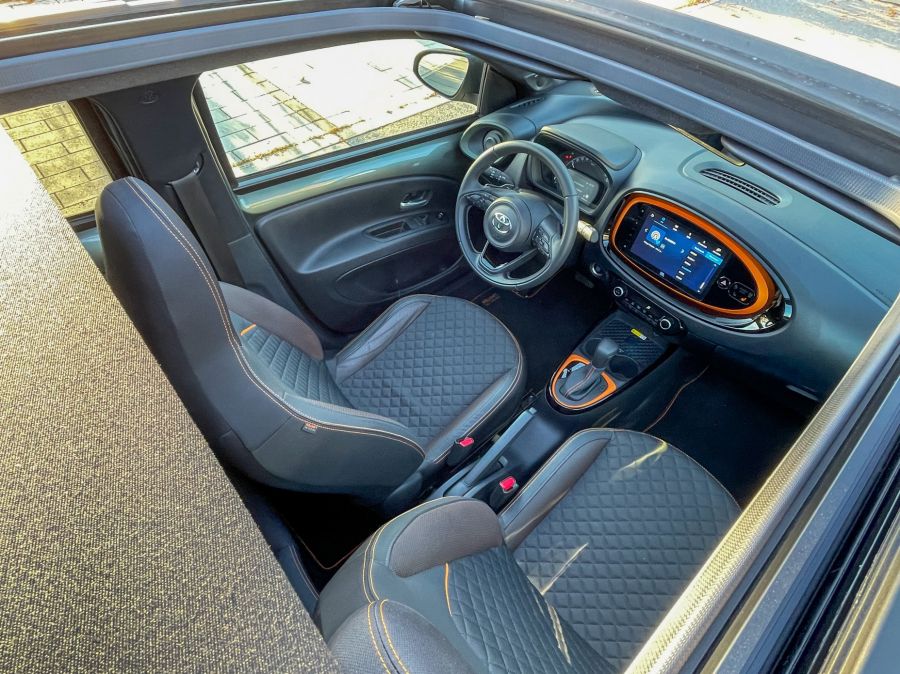 Vehetnék nagyobbat, talán jobbat is, de nekem ez kell – Toyota Aygo X Limited JBL Canvas - Autó & Motor - MOBILITY - aygo, aygo x, aygo x teszt, Toyota Ago X Limited JBL Canvas teszt, toyota Aygo x, 