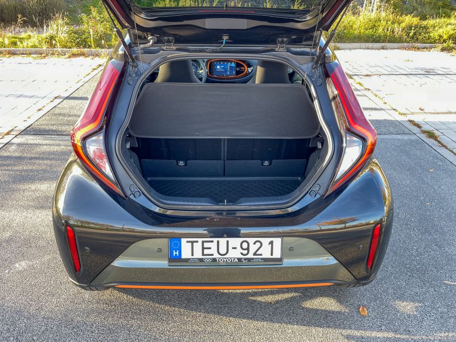 Vehetnék nagyobbat, talán jobbat is, de nekem ez kell – Toyota Aygo X Limited JBL Canvas - Autó & Motor - MOBILITY - aygo, aygo x, aygo x teszt, Toyota Ago X Limited JBL Canvas teszt, toyota Aygo x, 