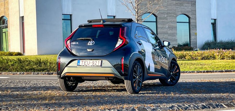 Vehetnék nagyobbat, talán jobbat is, de nekem ez kell – Toyota Aygo X Limited JBL Canvas - Autó & Motor - MOBILITY - aygo, aygo x, aygo x teszt, Toyota Ago X Limited JBL Canvas teszt, toyota Aygo x, 