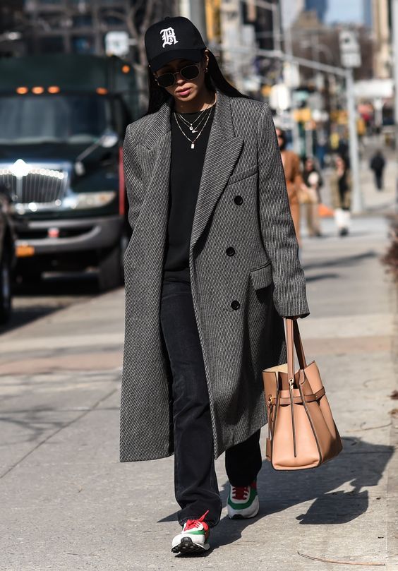 Stílusiskola: így viselj ősszel baseball sapkákat -  -  - baseball sapka, divat, outfit, ősz, sapka, stílus,