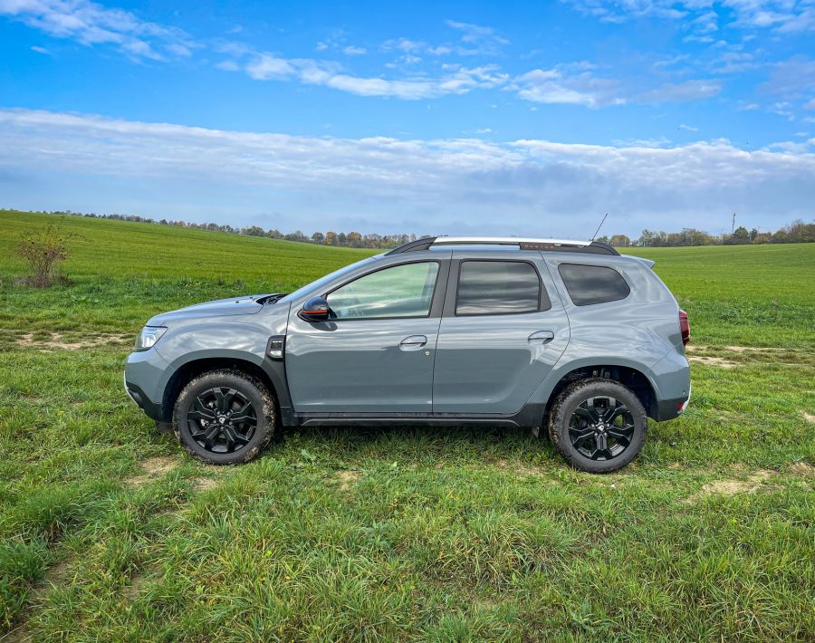 Dacia Merci motorral – Dacia Duster TCe 150 Extreme - Autó & Motor - MOBILITY - dacia duster 2022, duster 2022, duster 2022 teszt, duster benzin, duster tce 150 extreme teszt, 