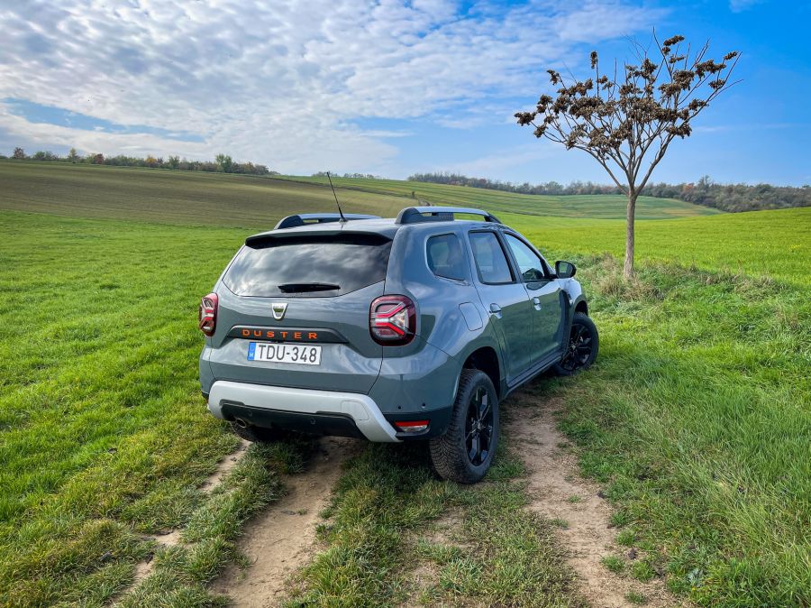 Dacia Merci motorral – Dacia Duster TCe 150 Extreme - Autó & Motor - MOBILITY - dacia duster 2022, duster 2022, duster 2022 teszt, duster benzin, duster tce 150 extreme teszt, 