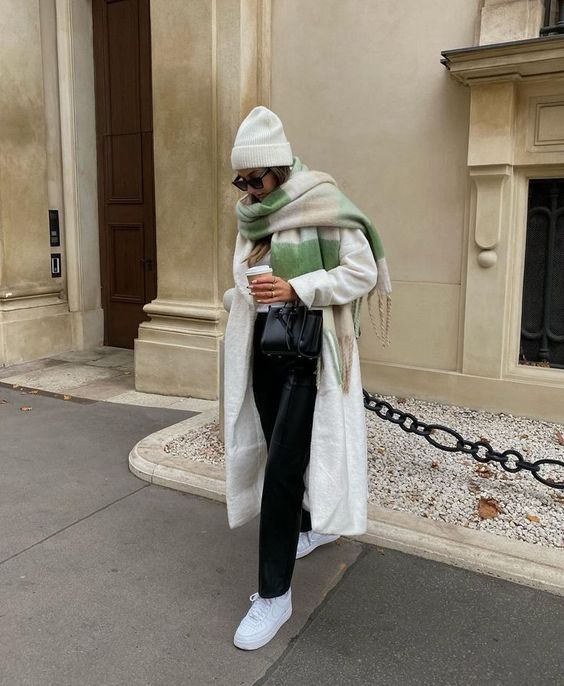 Stílusiskola: így viselj ősszel fehér kabátokat -  -  - 