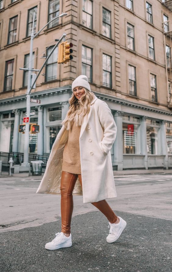 Stílusiskola: így viselj ősszel fehér kabátokat -  -  - divat, fehér kabát, kabát, outfit, ősz, stílus, 