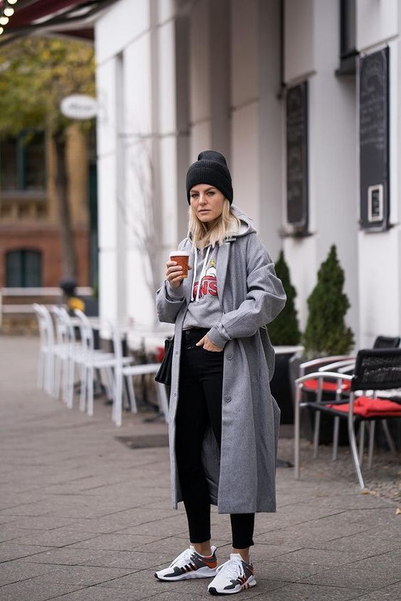 Stílusiskola: téli outfitek sportcipővel -  -  - divat, outfit, sportcipő, stílus, tél, 