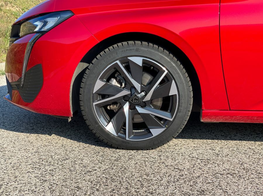 Nagyobb helyre fel és ne unatkozz!  – Peugeot 308 SW 1.2 Allure - Autó & Motor - MOBILITY - 2022 Peugeot 308 sw 1.2 Allure teszt, 308 kombi teszt, 308 peugeot, 308 sw benzin teszt, 308 sw peugeot,