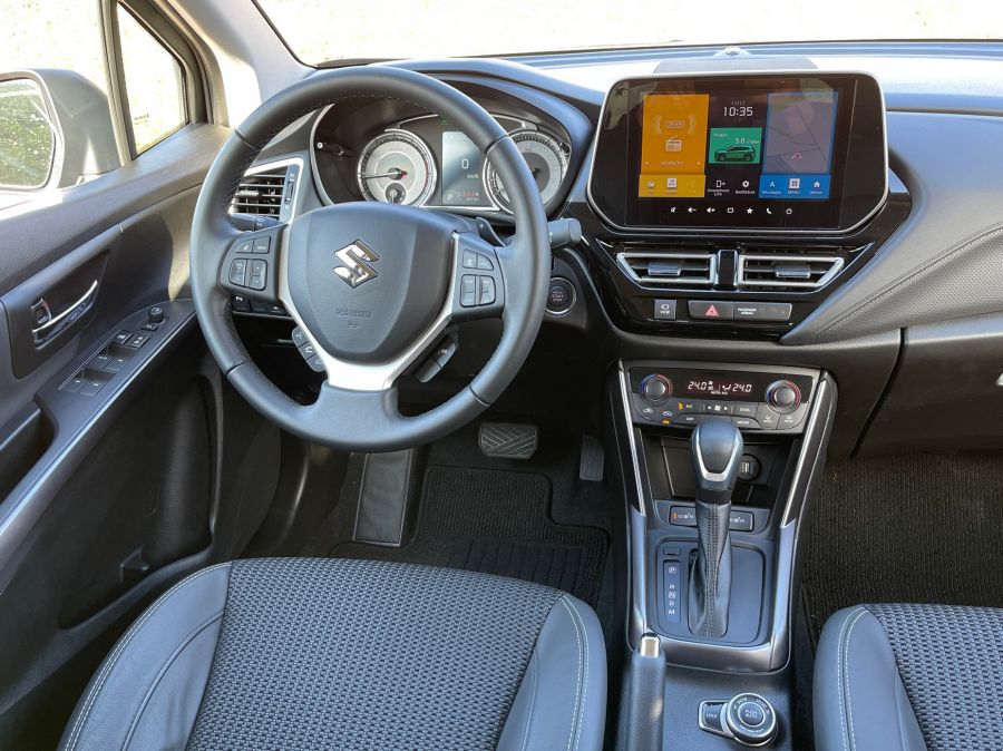 Vagy így, vagy úgy – Suzuki S-Cross 1.5 Hybrid GLX - Autó & Motor - MOBILITY - 2022 suzuki s cross 1.5 hybrid glx teszt, s cross hibrid tesz, s cross hibrid teszt, s cross Suzuki, suzuki s cross 1.5 hybrid glx teszt, 