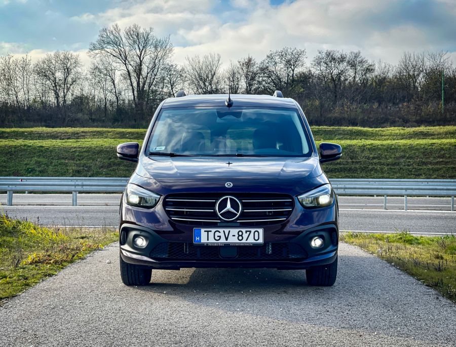 Akinek az inge pont az nem veszi magára – Mercedes-Benz T-osztály T180d - Autó & Motor - MOBILITY - mercedes benz, Mercedes Benz T osztály teszt, Mercedes benz t180d teszt, Mercedes T180d teszt, t180 d teszt, t180 mercedes,